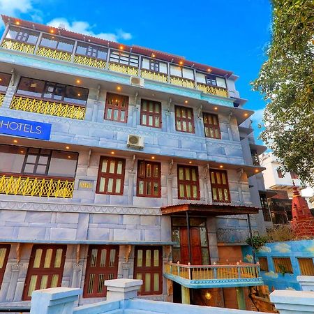 Fabhotel East View Varanasi Eksteriør bilde