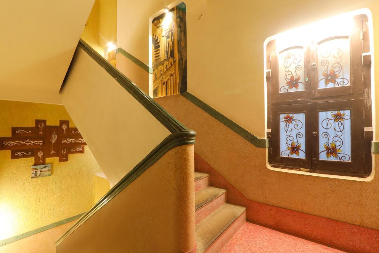 Fabhotel East View Varanasi Eksteriør bilde