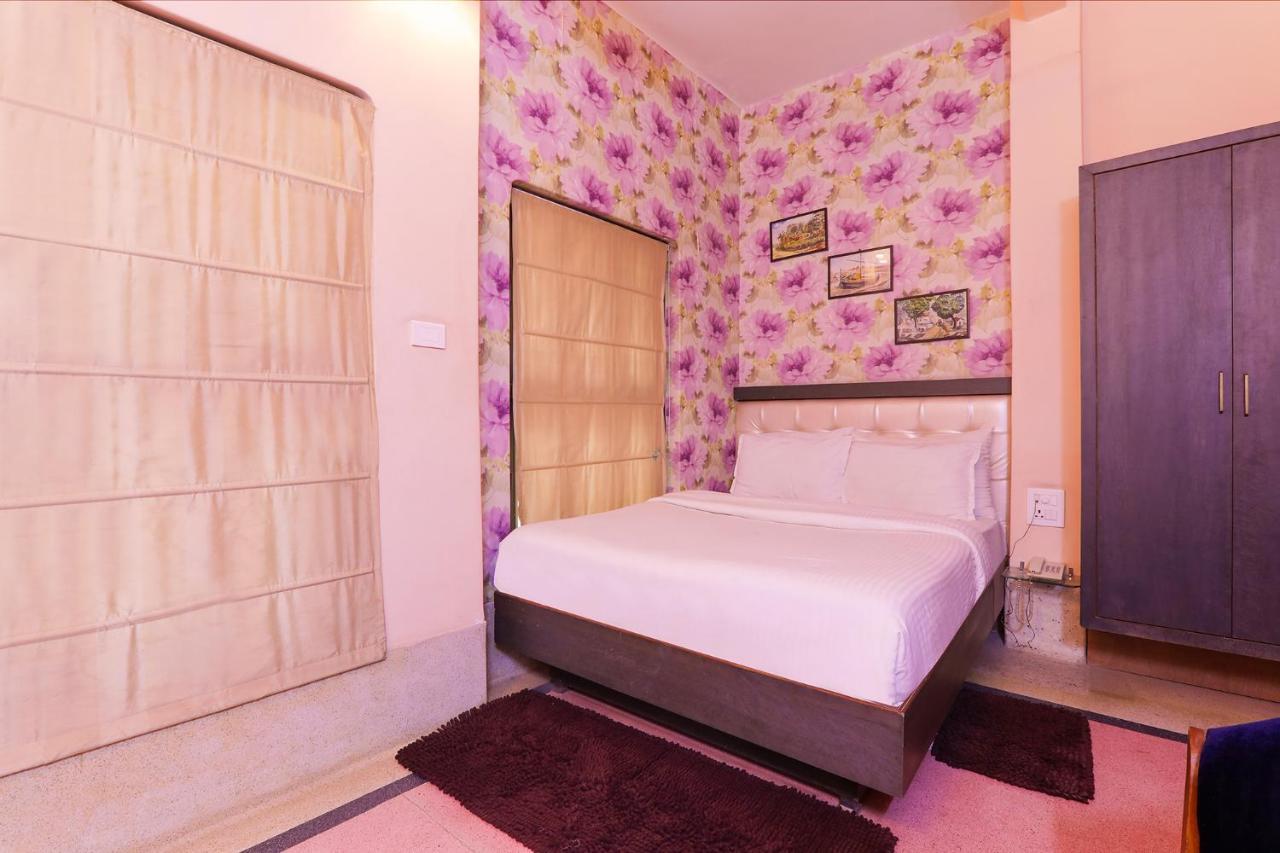 Fabhotel East View Varanasi Eksteriør bilde