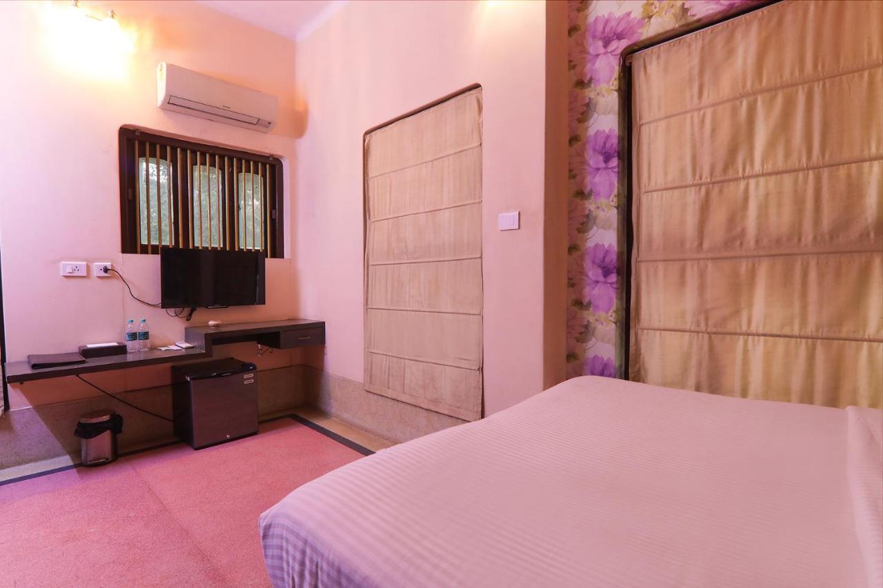 Fabhotel East View Varanasi Eksteriør bilde